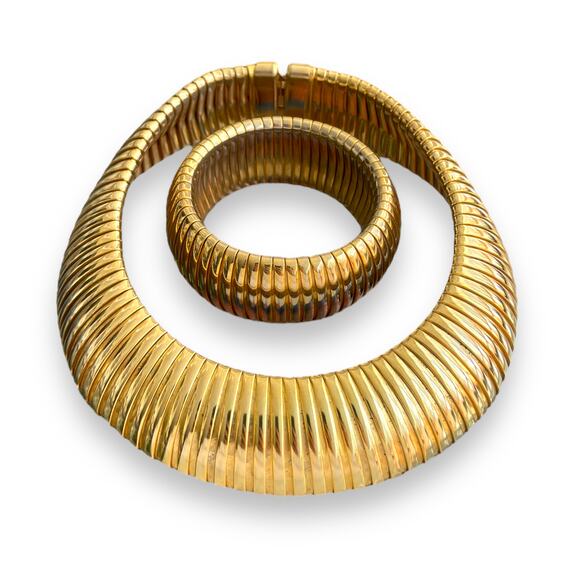 necklace Jewelry - Bold Wide Gilt Metal Stretch Band Choker 18 inch & Bracelet Set c 1980s